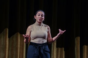 Student presenting as part of Villanova's 3MT presentation